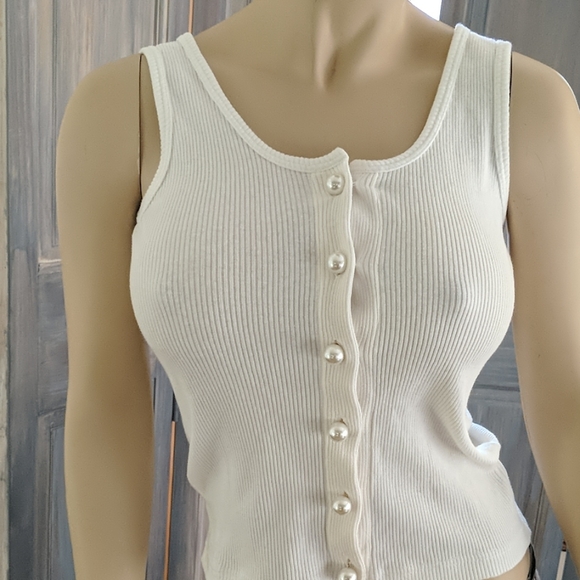 Lelace tank top previously owned by Susan Lucci sm - Picture 1 of 3